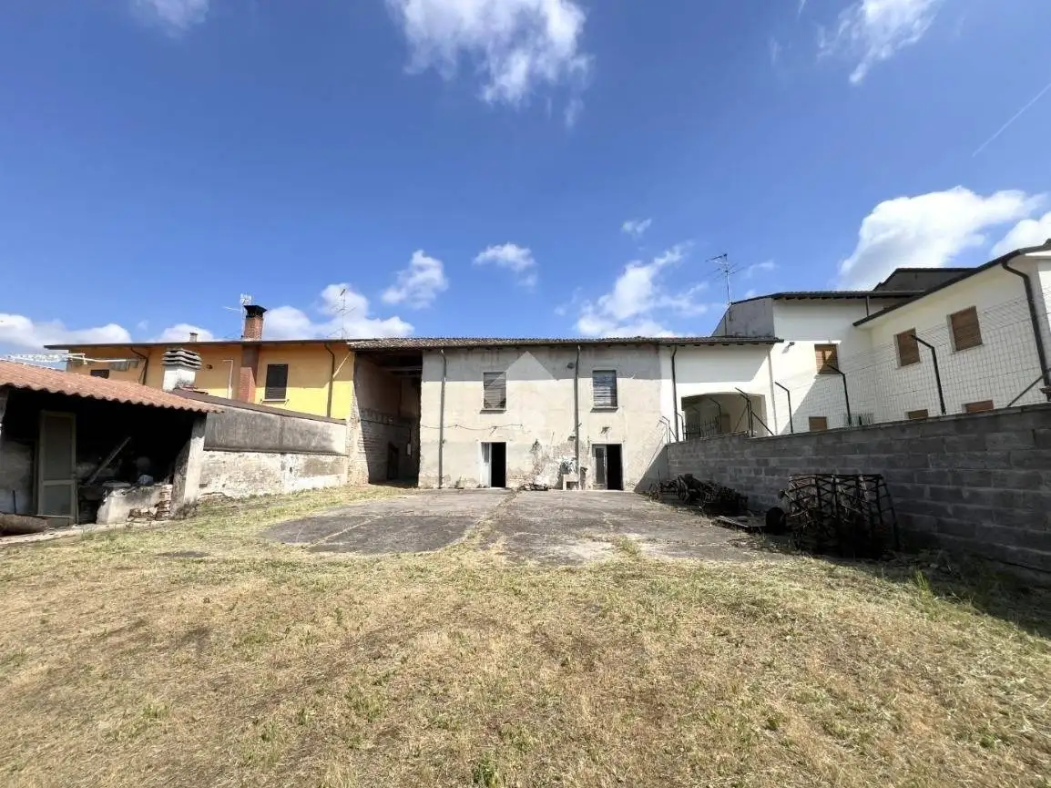 Casa colonica via Trento 90, Centro, Acquanegra sul Chiese - foto 4