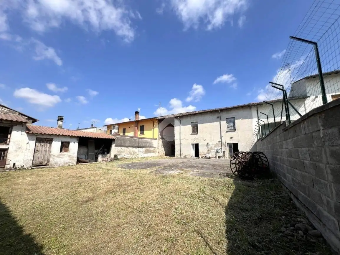 Casa colonica via Trento 90, Centro, Acquanegra sul Chiese - foto 5