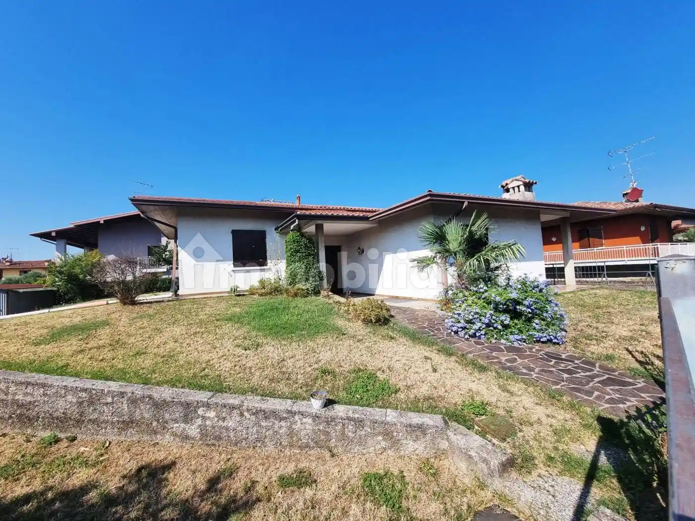 Villa in vendita a Puegnago sul Garda