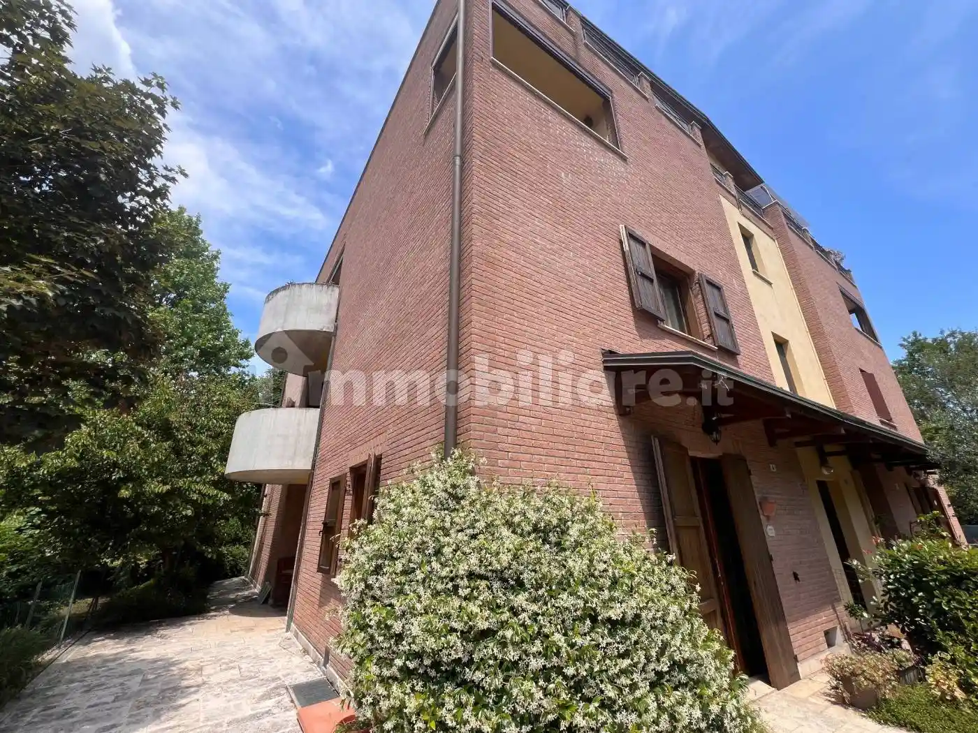 Appartamento in vendita a Modena