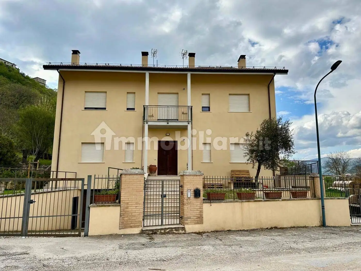 Villa in vendita a Caporciano