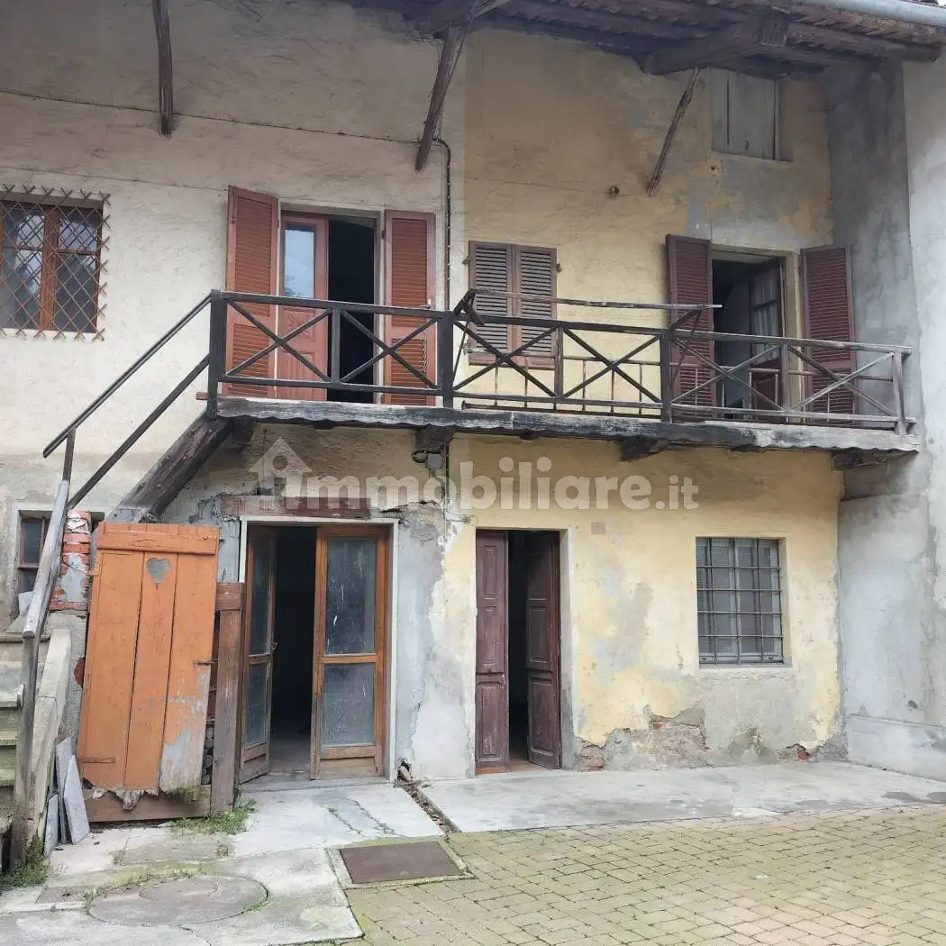 Terratetto unifamiliare 155 m², da ristrutturare, Centro, Balangero - foto 3