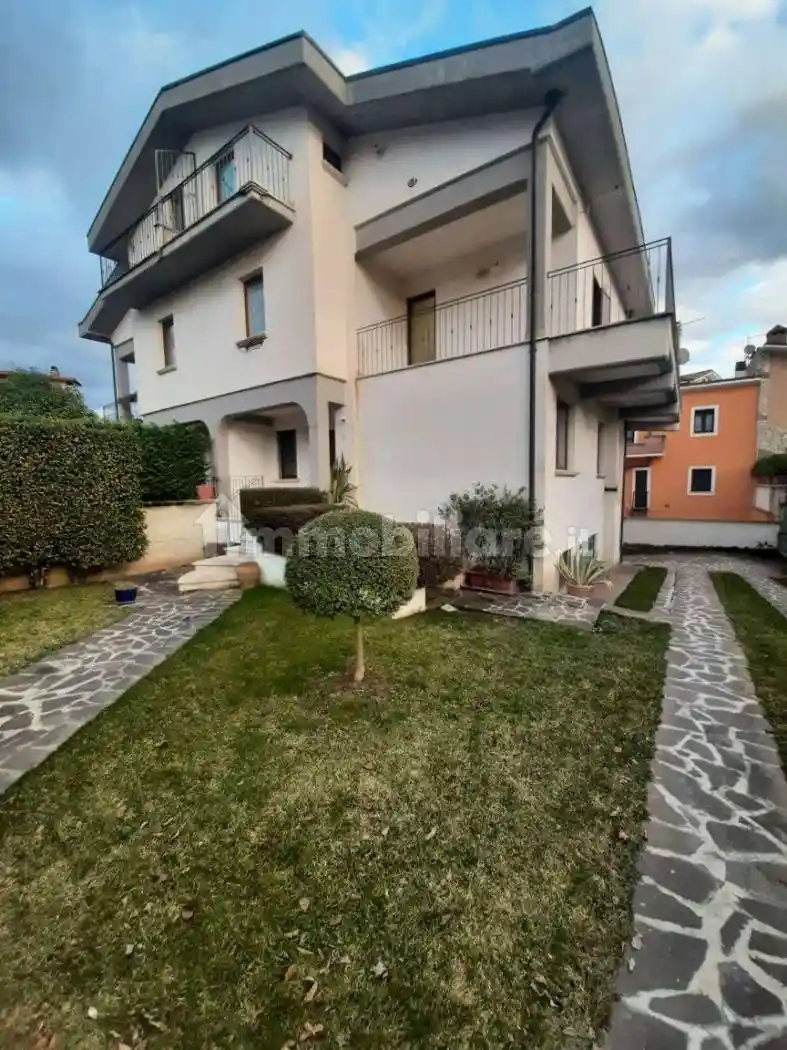 Villa bifamiliare via Cristoforo Colombo, San Pelino, Avezzano - foto 3