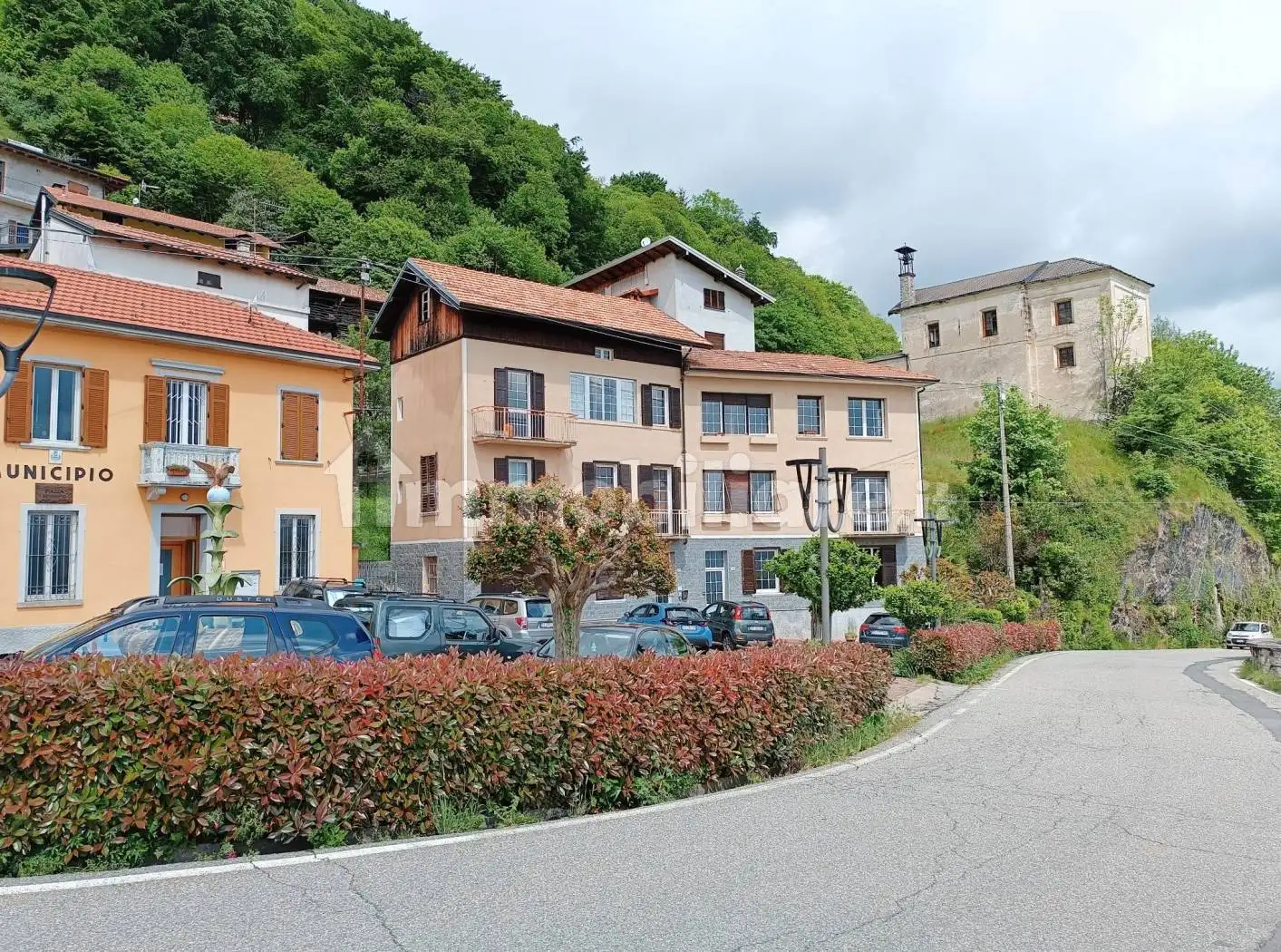 Casa indipendente in vendita a Arola