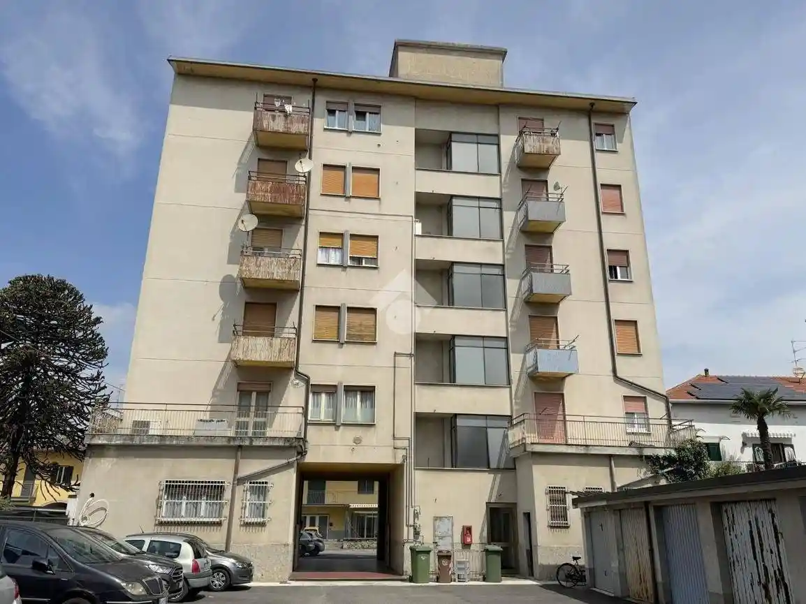 Appartamento in vendita a Fagnano Olona