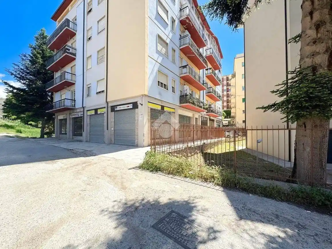 Quadrilocale viale della Croce Rossa 73, Torretta - Torrione, L'Aquila - foto 3