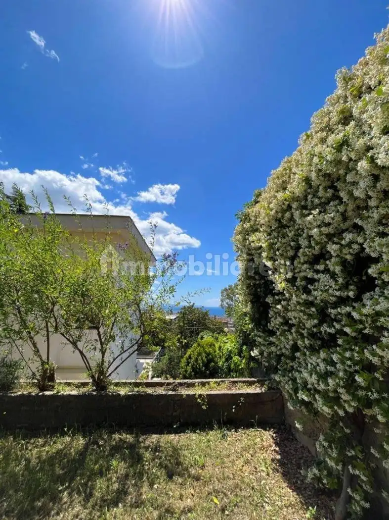 Appartamento in vendita a Salerno