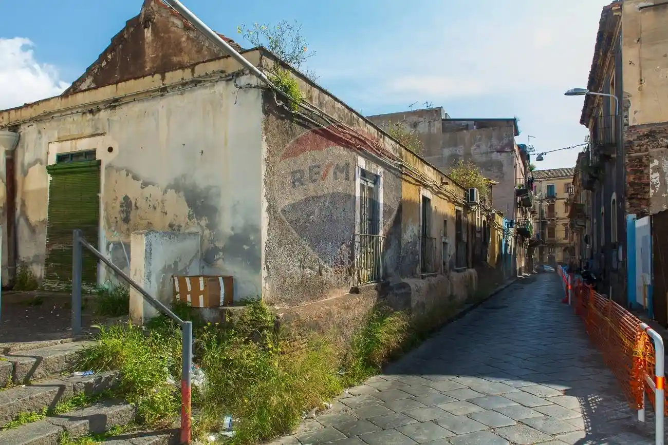 Casa indipendente in vendita a Catania