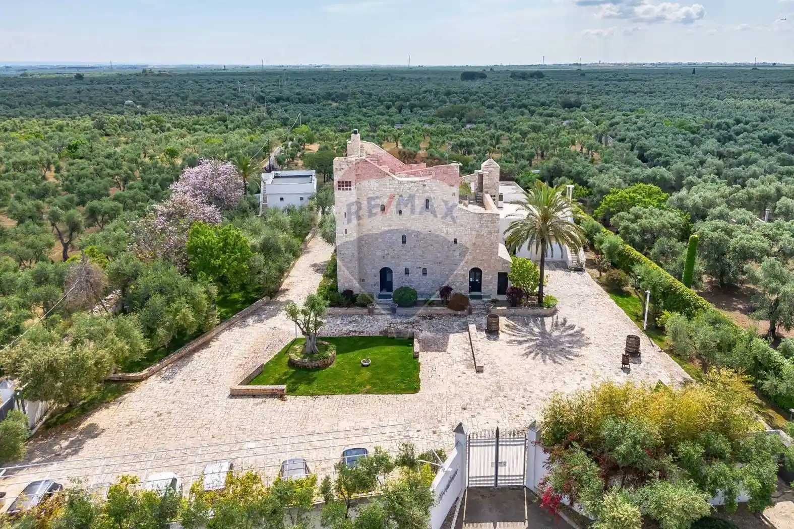 Palazzo - Edificio in vendita a Giovinazzo