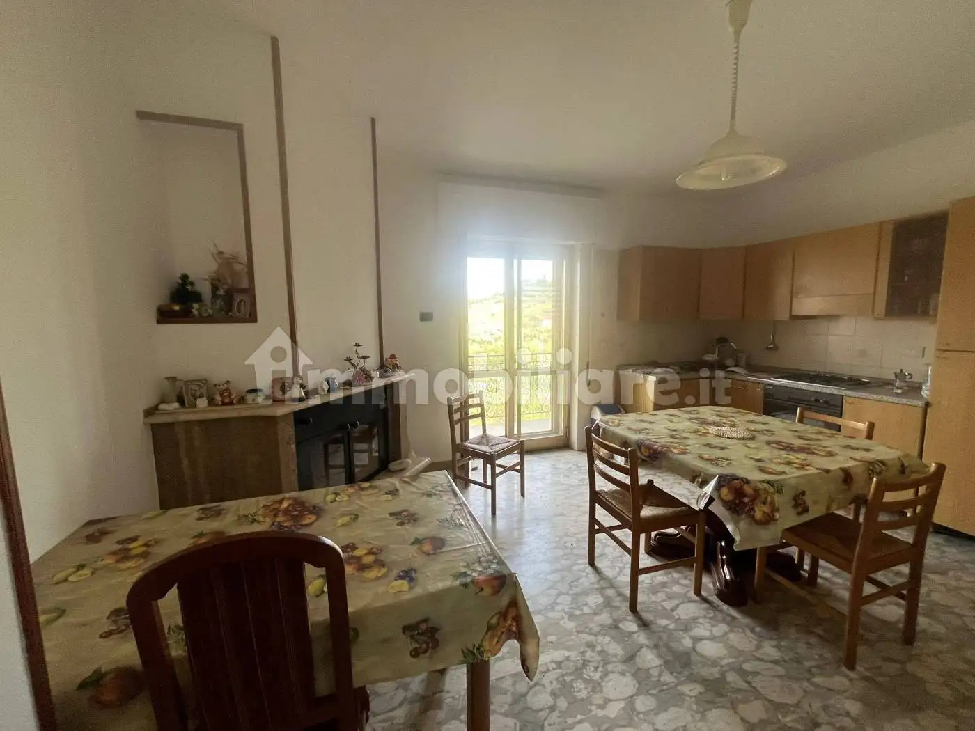 Appartamento in affitto a Davoli