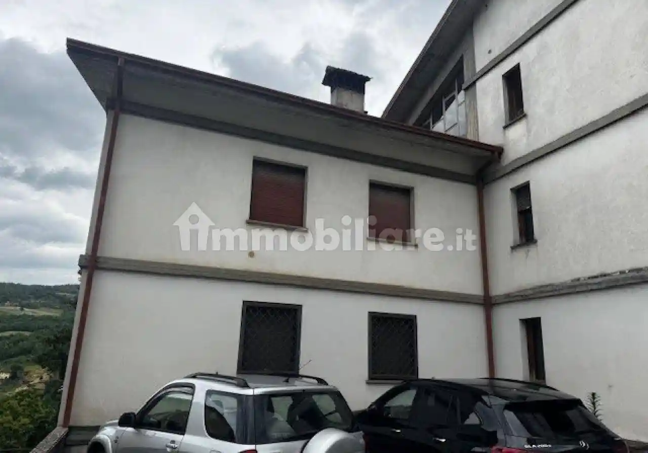 Palazzo - Edificio in vendita a Sambuca Pistoiese