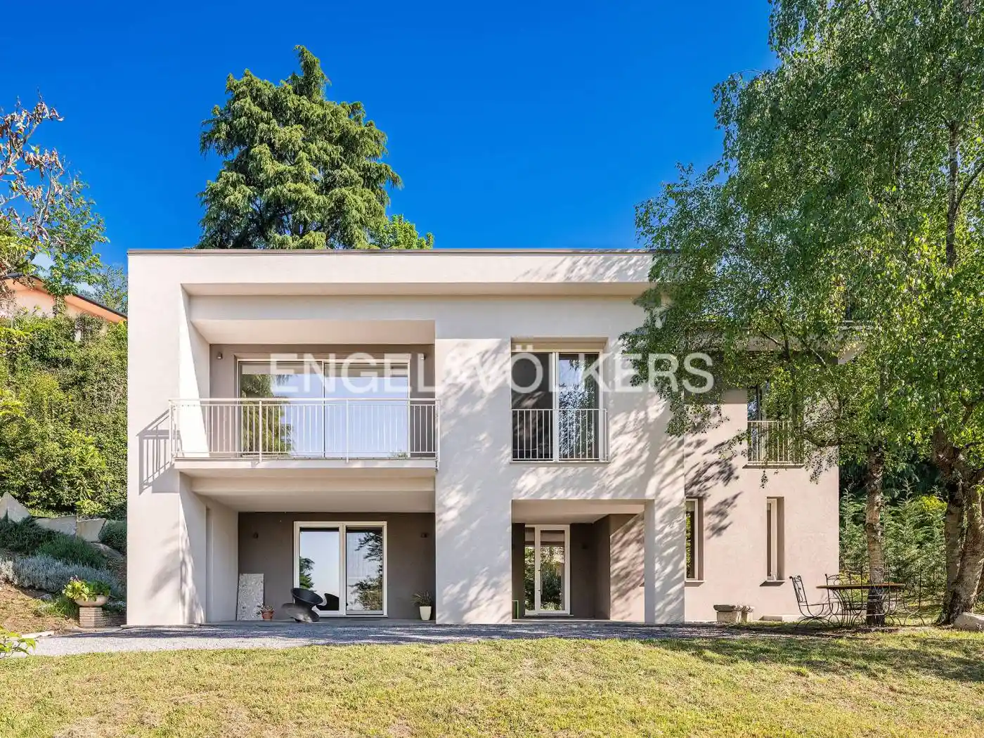 Villa in vendita a Erba