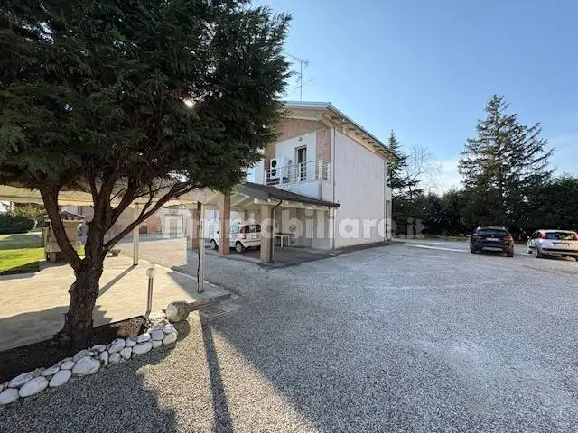 Villa in vendita a Anzola dell'Emilia