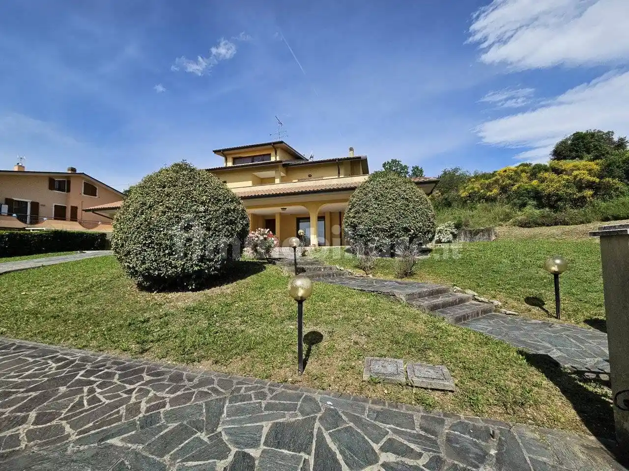 Villa in vendita a Colli al Metauro