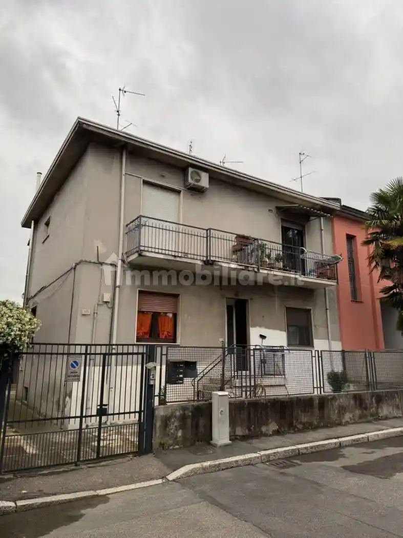 Appartamento in vendita a Rho