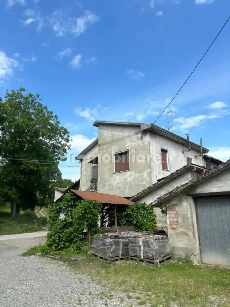 Appartamento in vendita a Fornovo di Taro