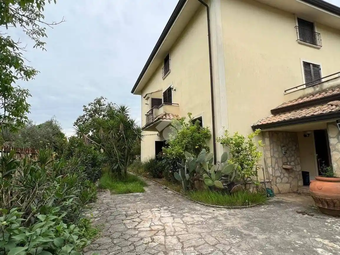 Casa indipendente in vendita a Cassino