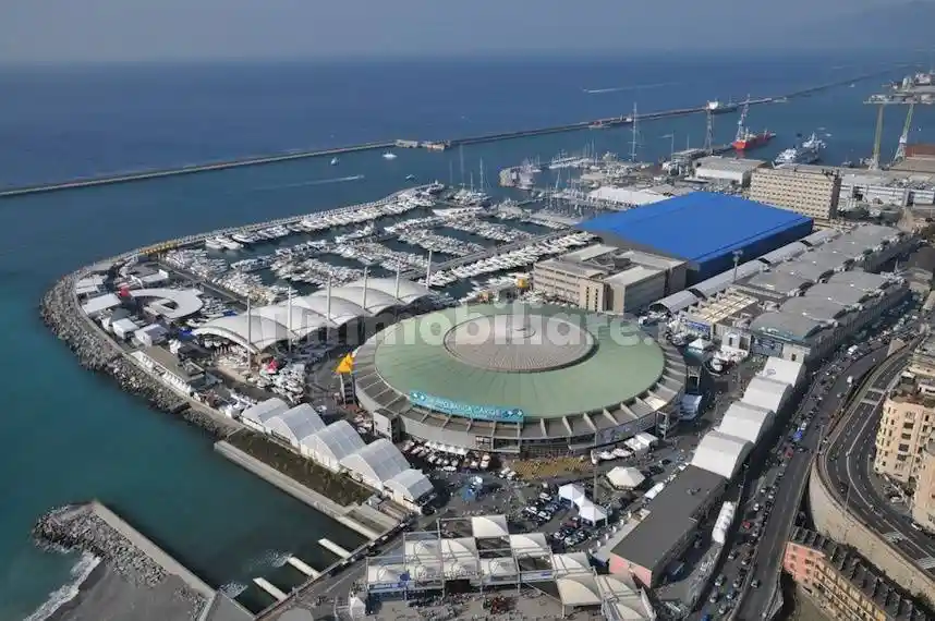 Appartamento in vendita a Genova