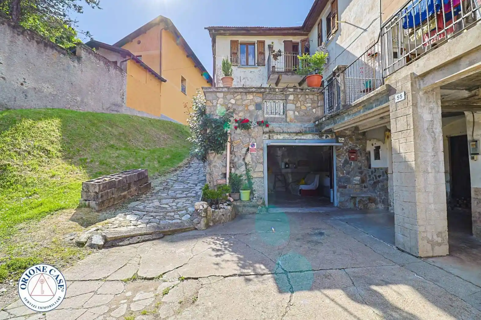 Casa indipendente in vendita a Marchirolo