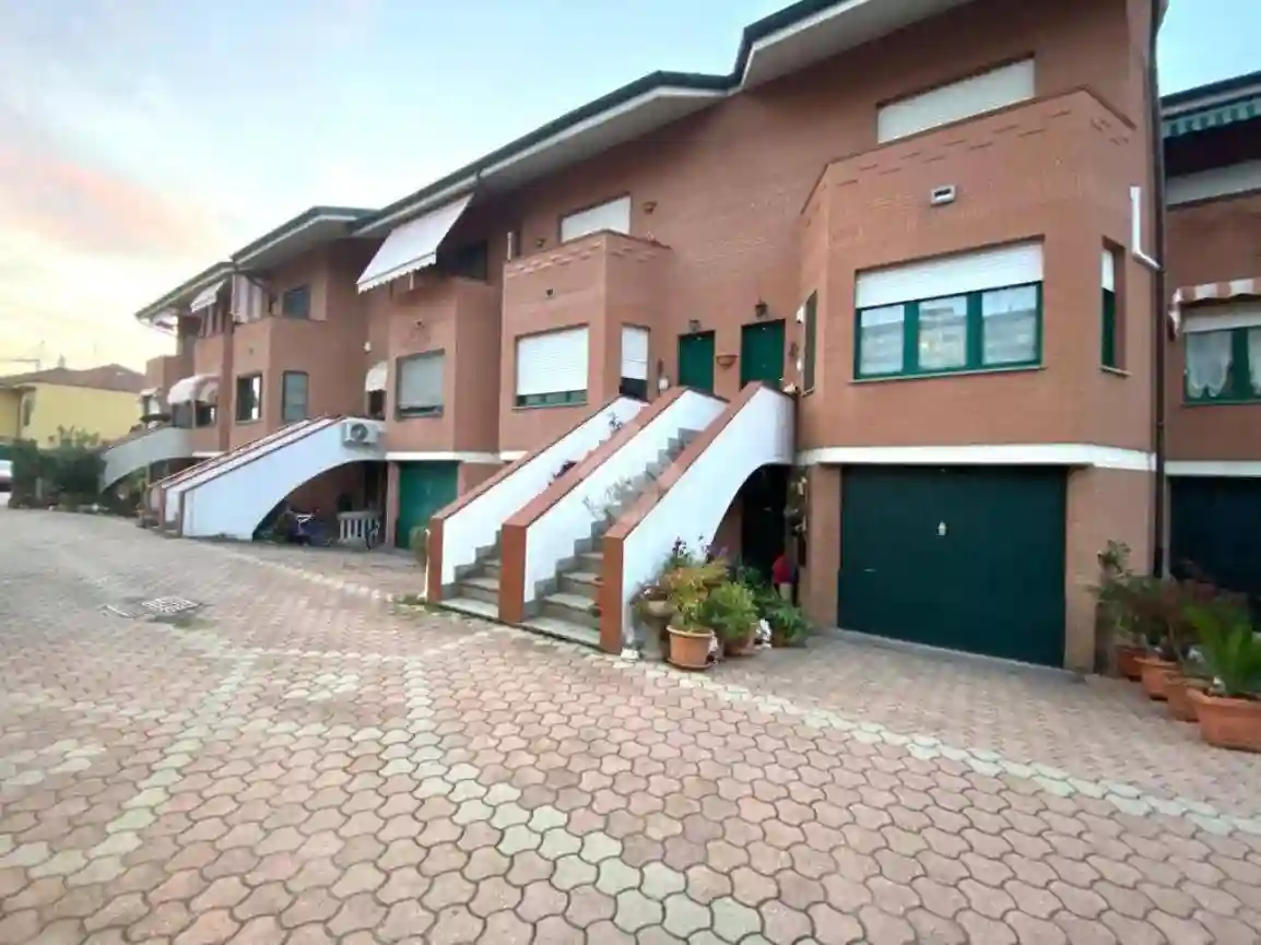 Villetta a schiera - foto 2