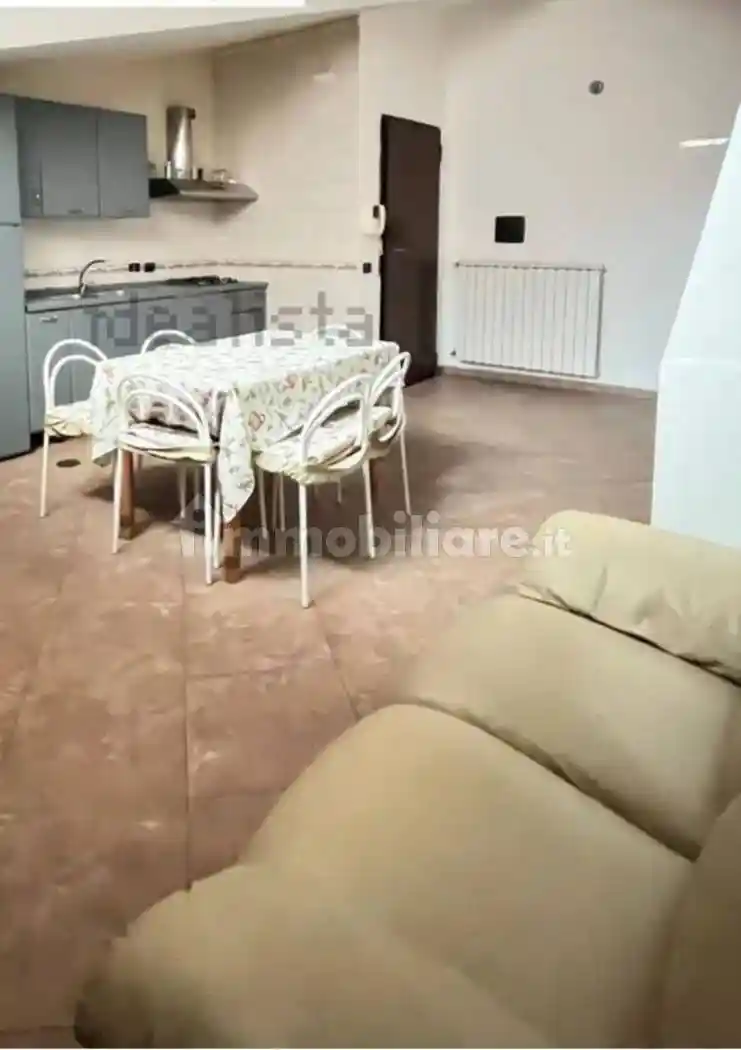 Trilocale via Taverna Campanile, Centro, Monteforte Irpino - foto 3