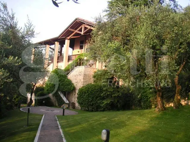 Villa in affitto a Verona