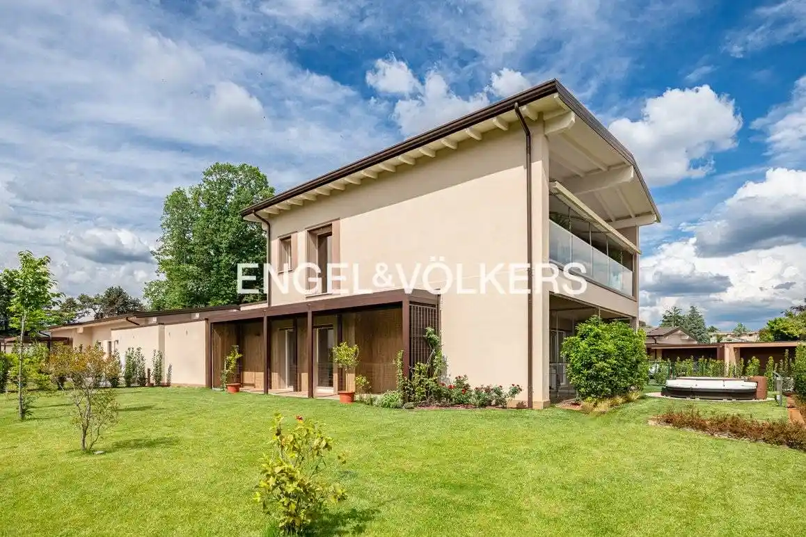 Villa in vendita a Giussano