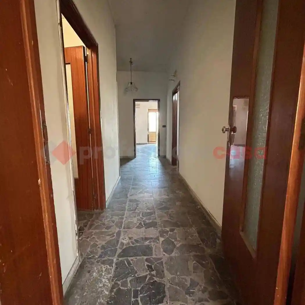 Trilocale piazza Vittorio Veneto , 17, Faggiano - foto 2