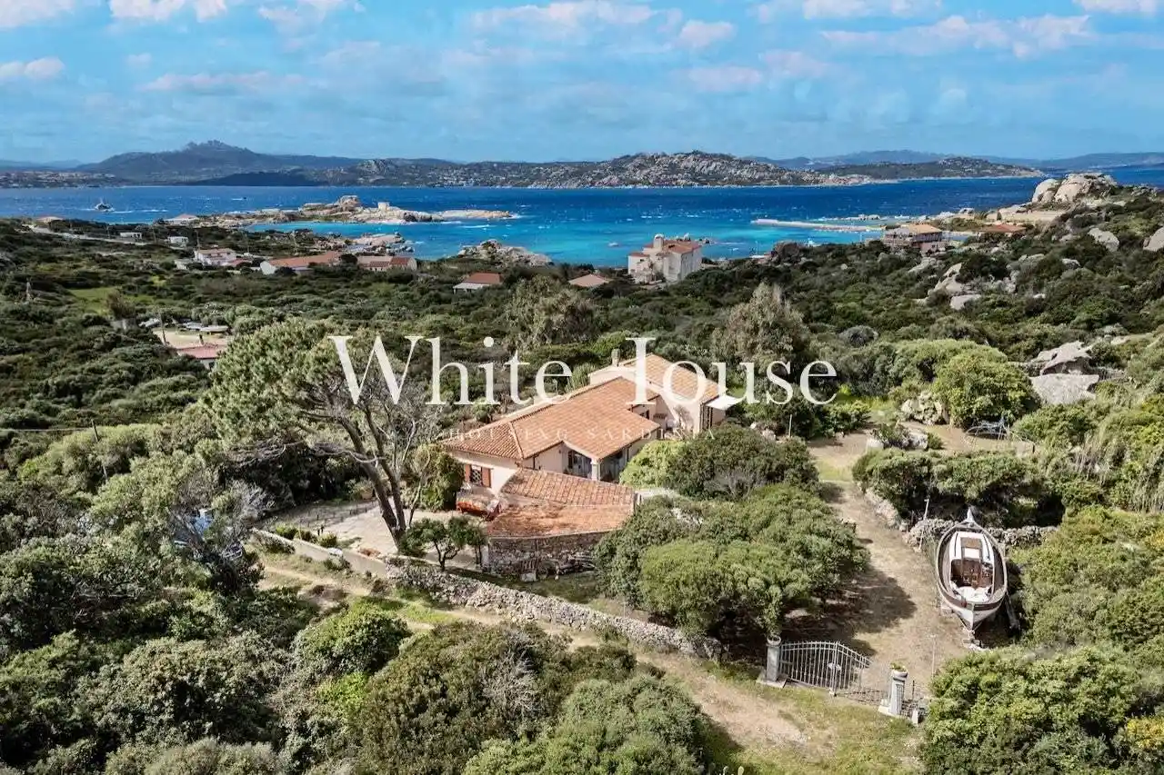 Villa in vendita a La Maddalena