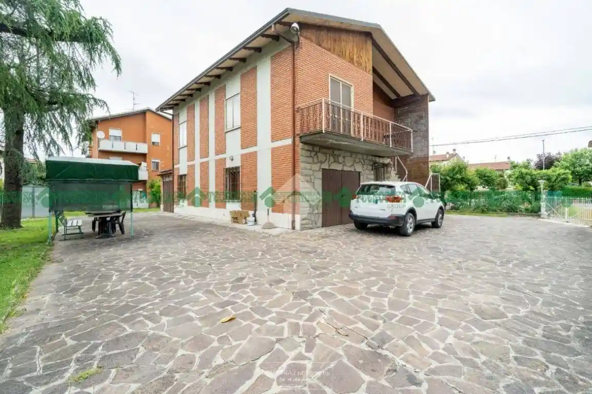 Villa in vendita a Valsamoggia