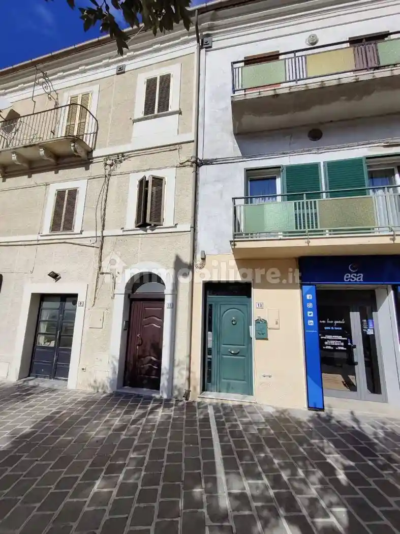 Trilocale viale Regina Margherita 9, Centro, Pianella - foto 2