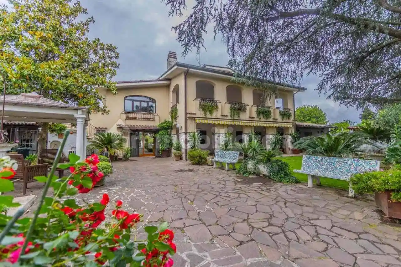 Villa in vendita a Gallicano nel Lazio