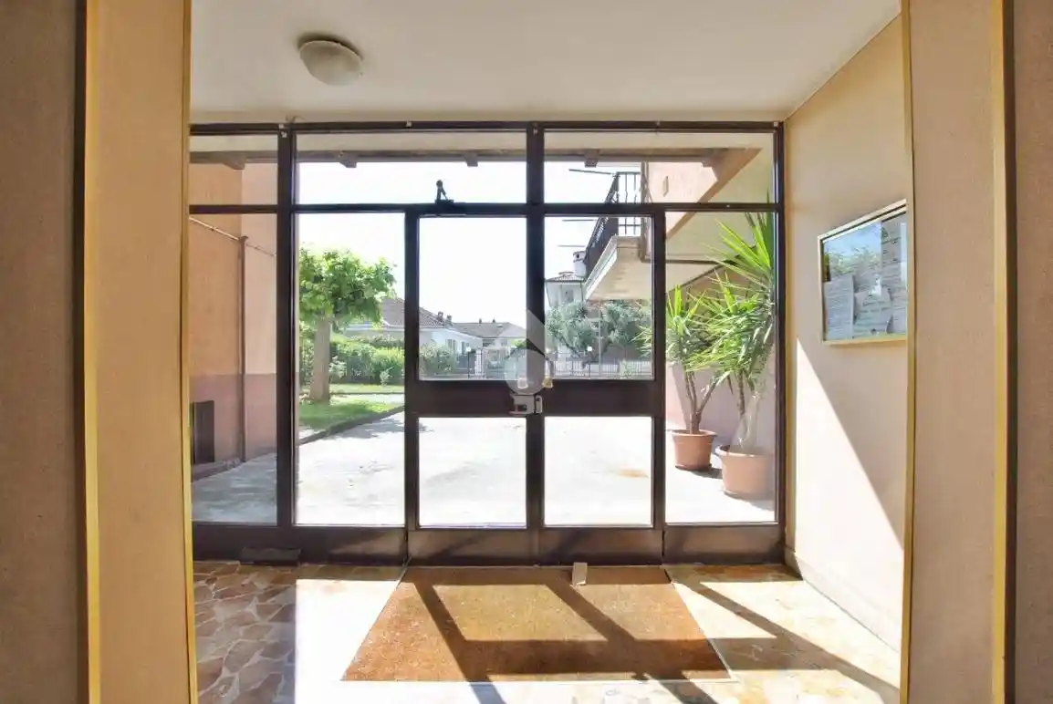 Trilocale via Pasquale Bertazzi 38, Centro, Cigliano - foto 4