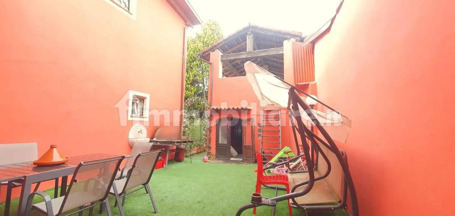 Casa indipendente in vendita a Piacenza