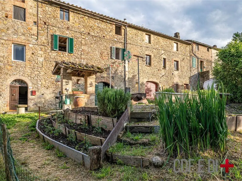 Casa indipendente in vendita a Chiusdino