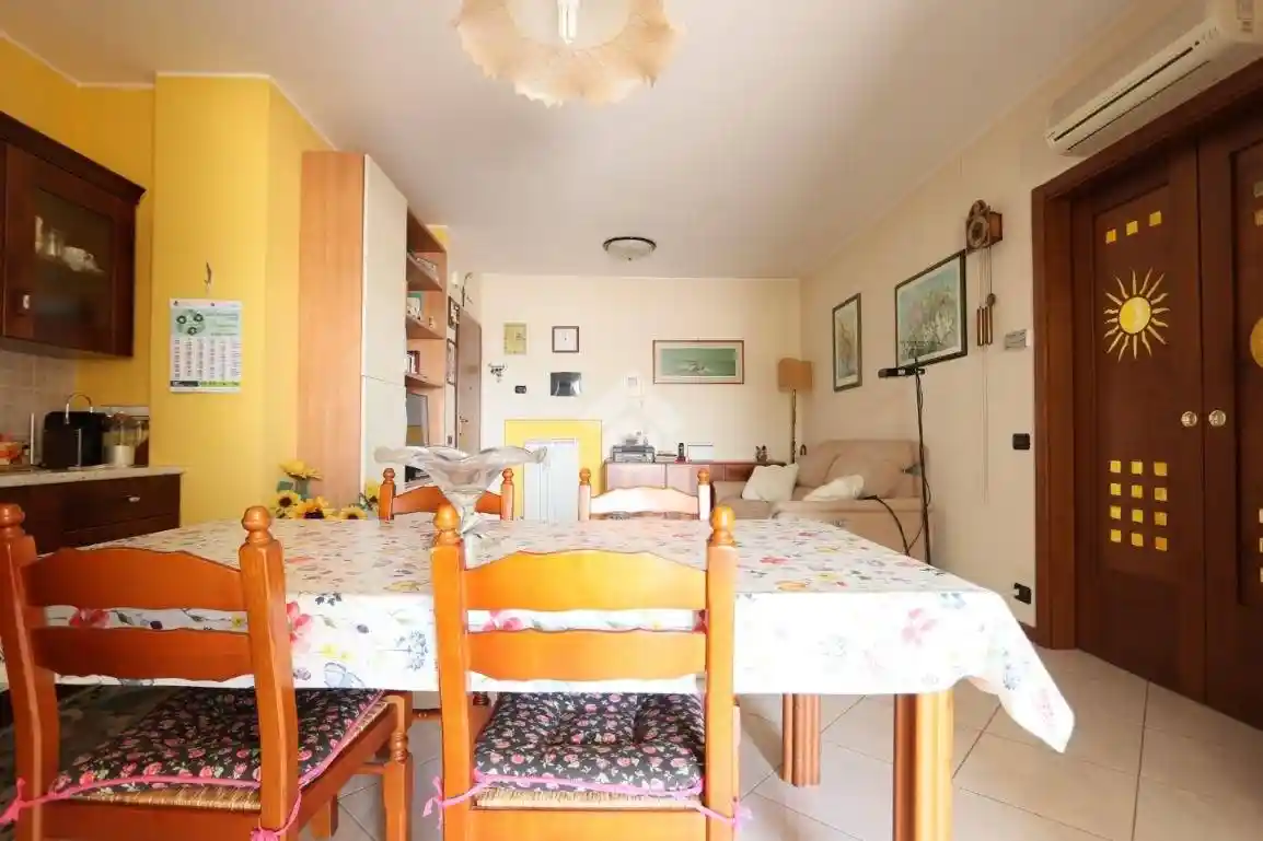 Quadrilocale via Battisti 2, Centro, Alba Adriatica - foto 3