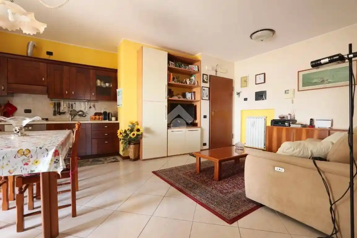 Quadrilocale via Battisti 2, Centro, Alba Adriatica - foto 4