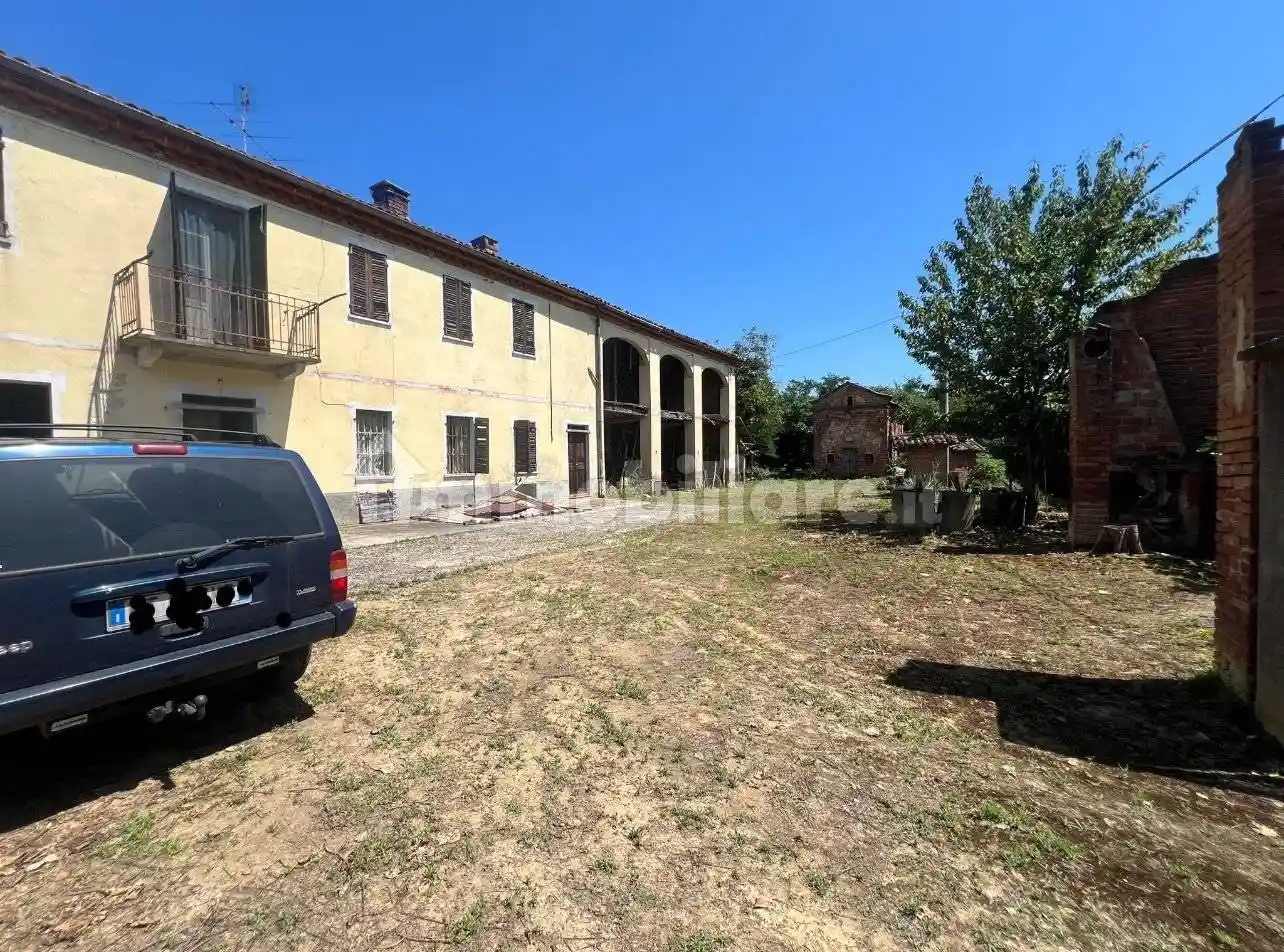 Cascina frazione Castiglione 246, Castiglione, Asti - foto 2