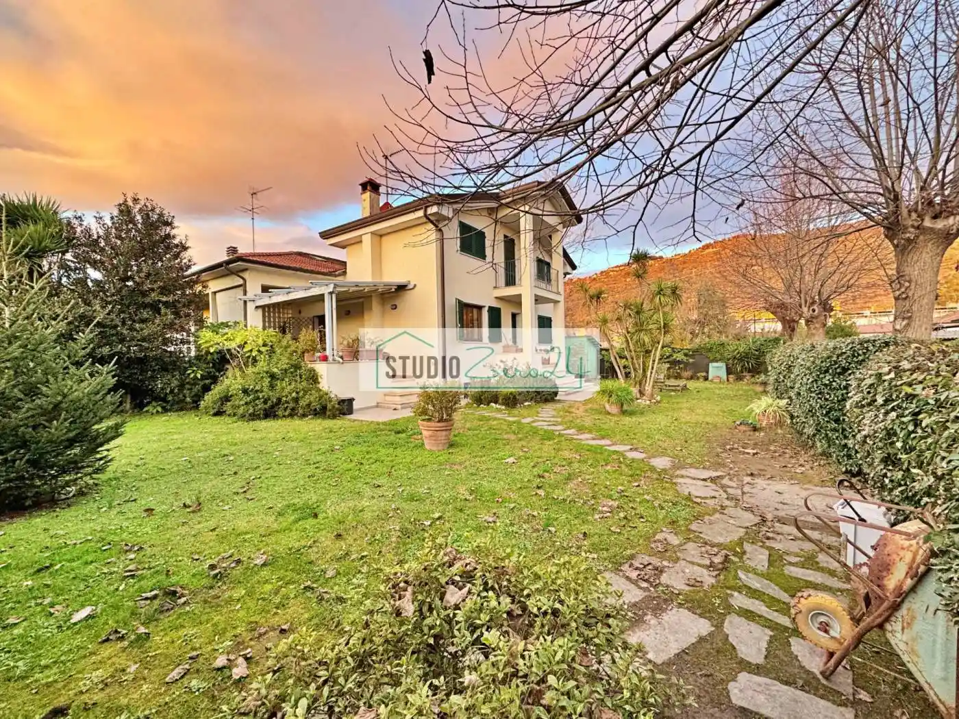 Villa in vendita a Pietrasanta