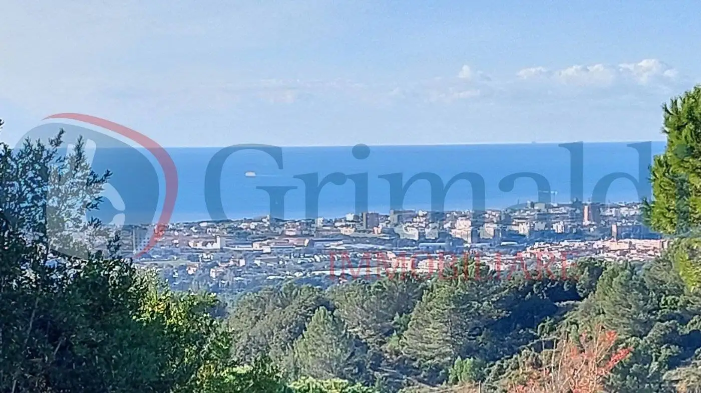 Casa indipendente in vendita a Livorno