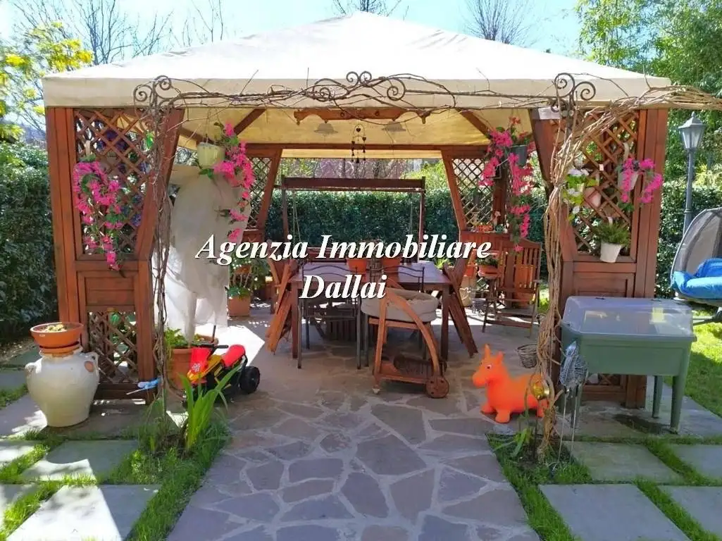 Villetta a schiera in vendita a Scarperia e San Piero