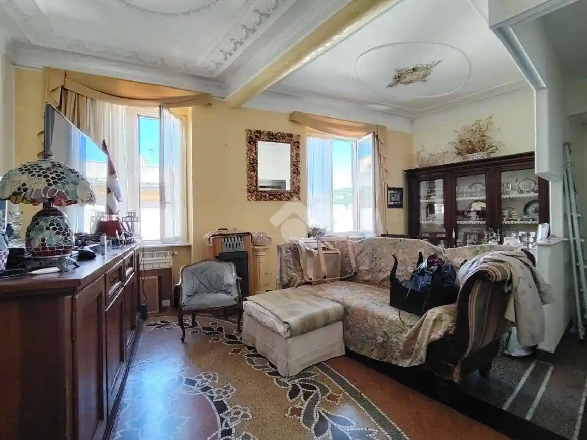 Appartamento in vendita a Genova