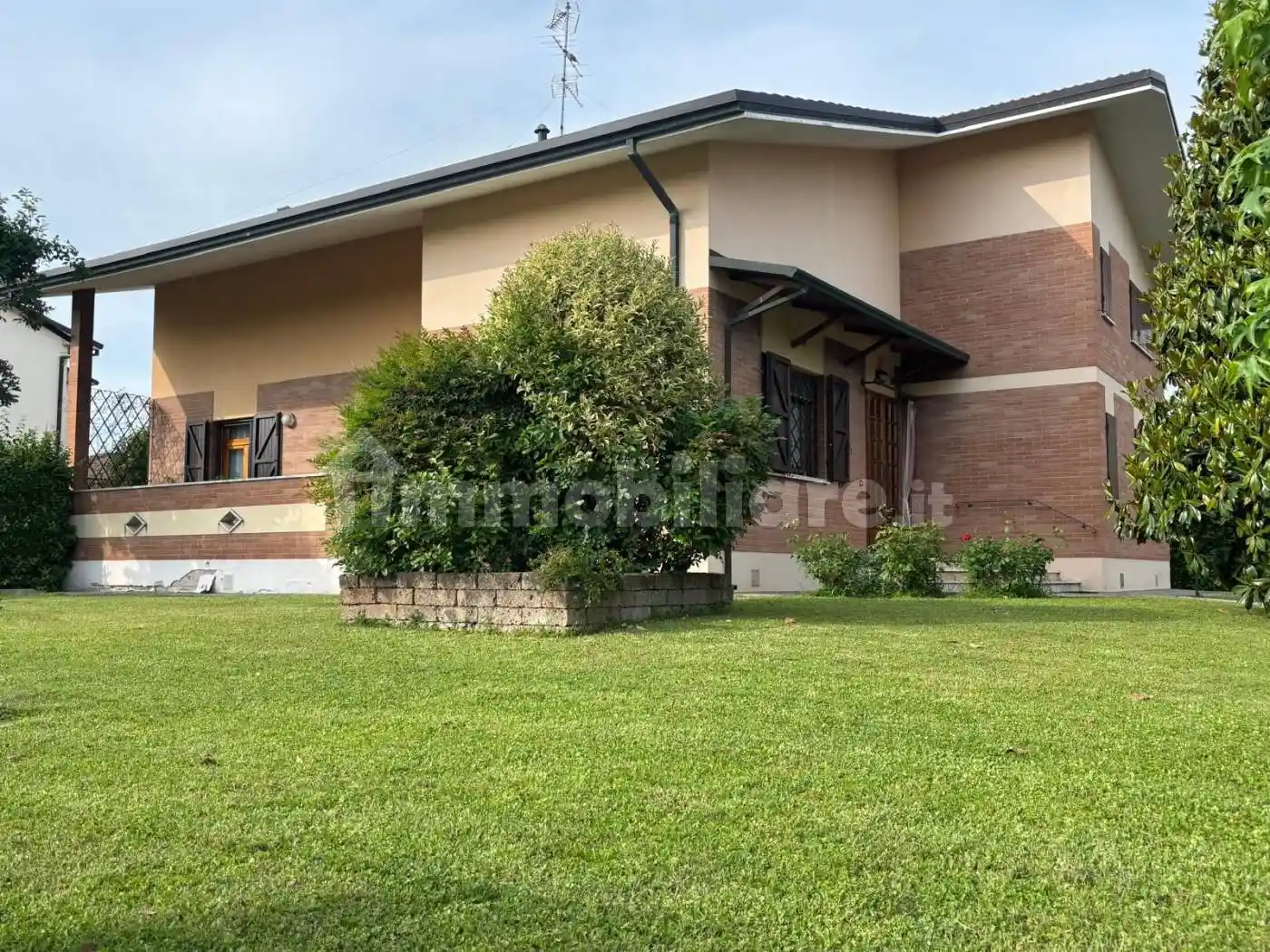 Villa in vendita a Terre del Reno