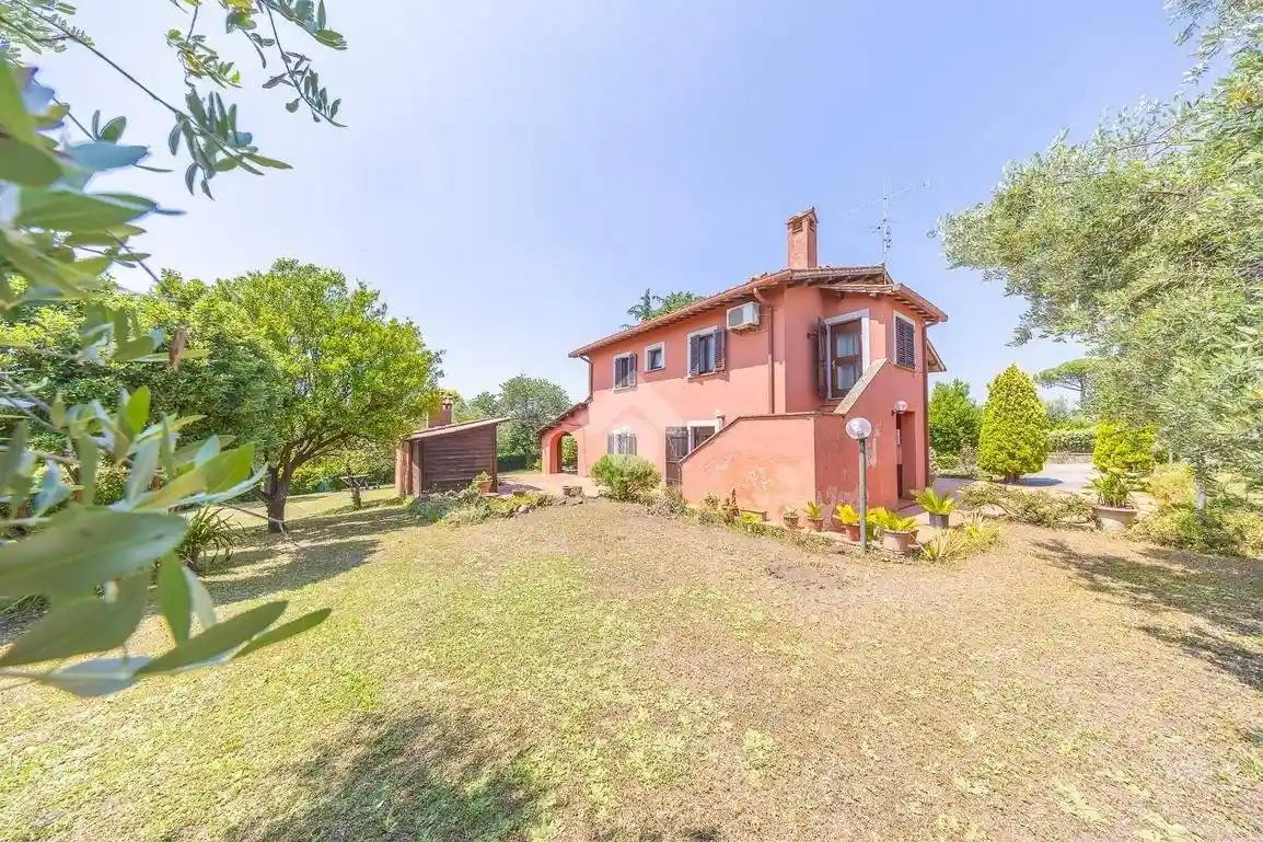 Villa in vendita a Castel Gandolfo