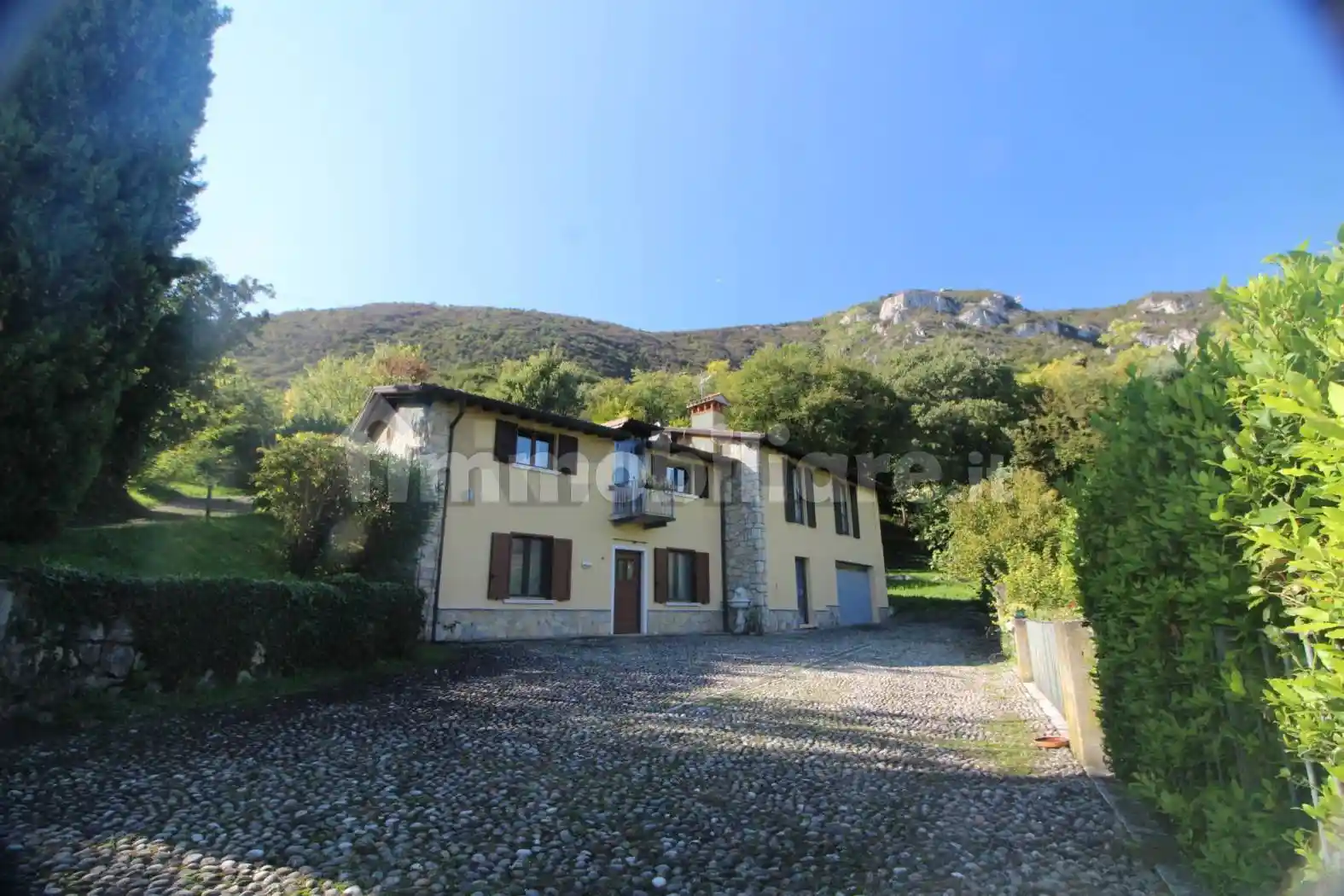 Casa indipendente in vendita a Botticino