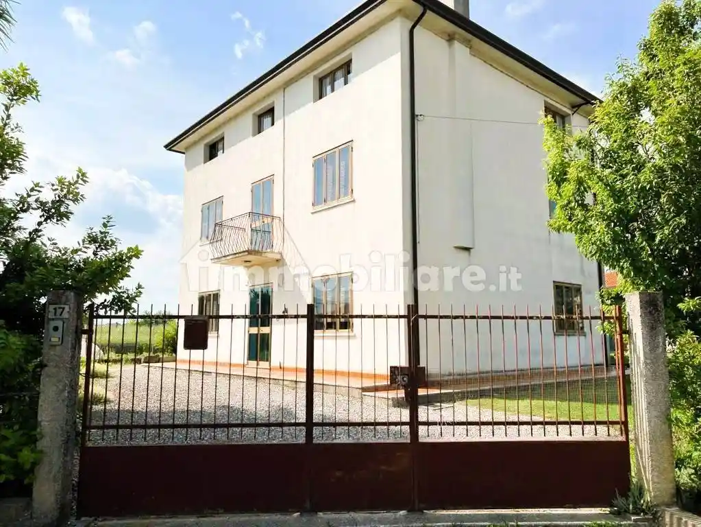 Casa indipendente in vendita a Gruaro