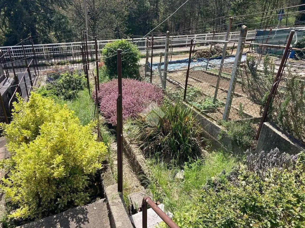Casa indipendente in vendita a Camandona