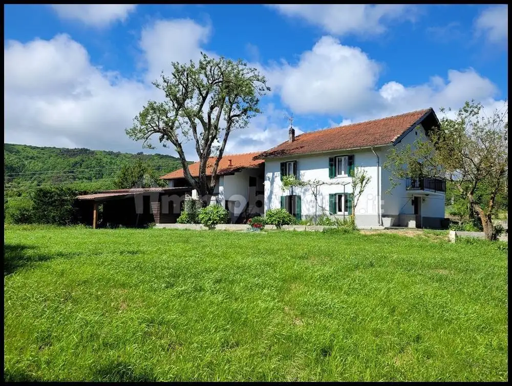 Casa indipendente in vendita a Mioglia
