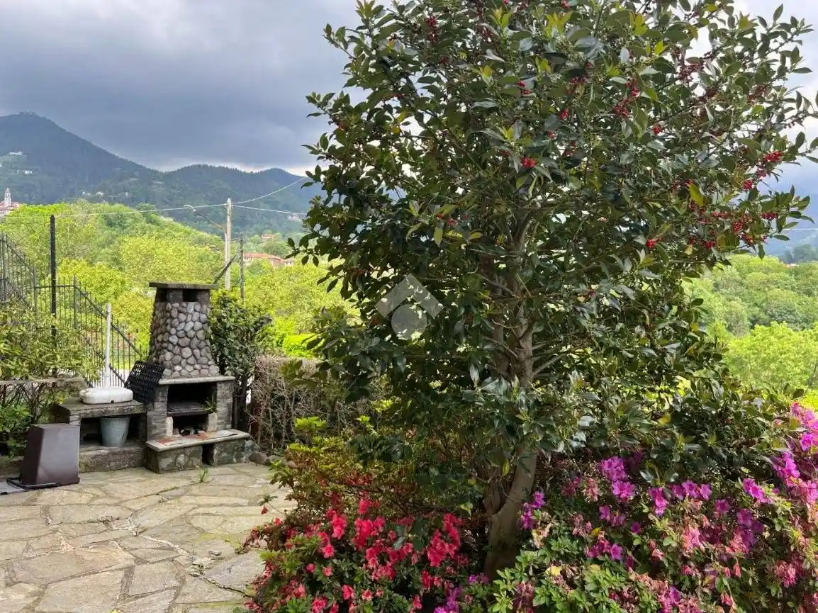 Casa indipendente in vendita a Valdilana