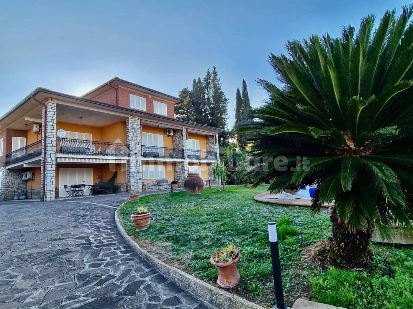 Villa in vendita a Deruta